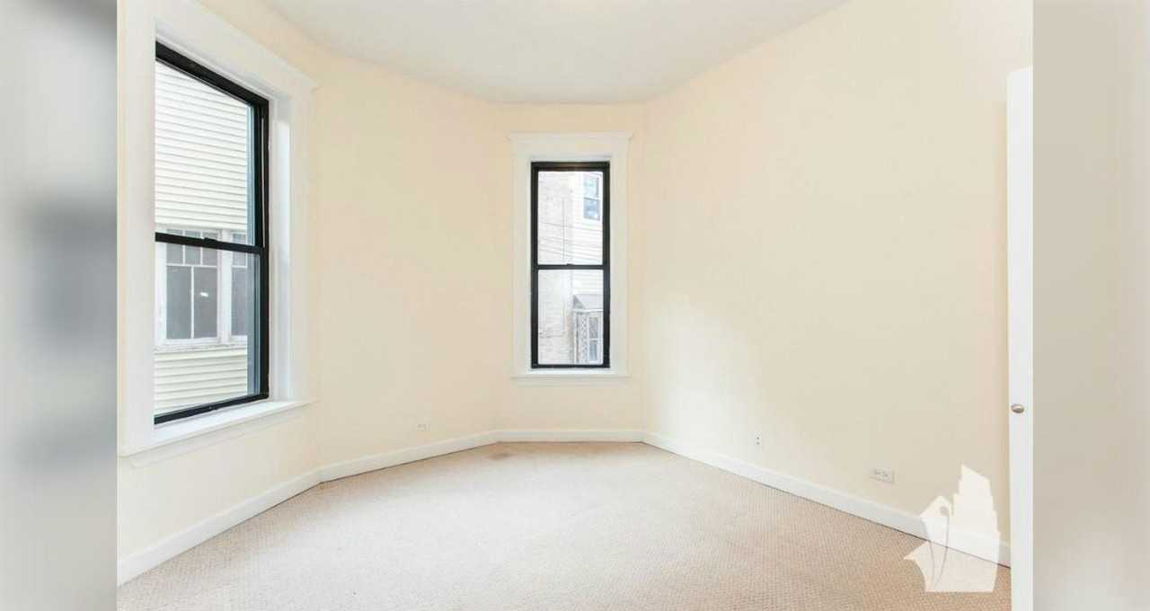 2134 West Concord Place, Unit G - Photo 5 of 12
