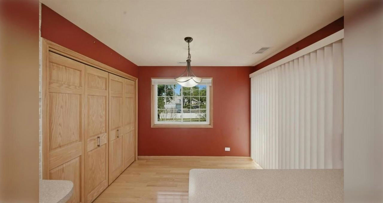 1671 Grosvenor Circle, Unit C - Photo 5 of 12