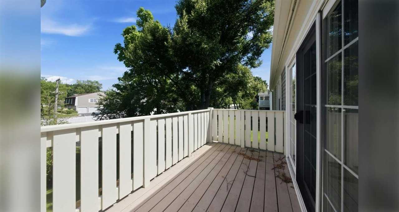 1671 Grosvenor Circle, Unit C - Photo 6 of 12