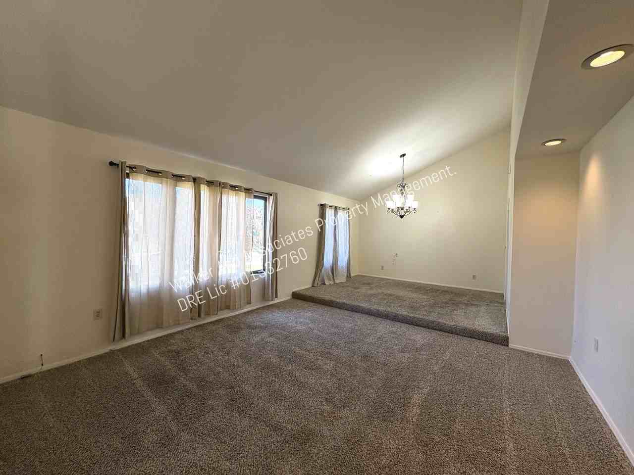 840 Blue Ridge Dr #1 - Photo 4 of 32