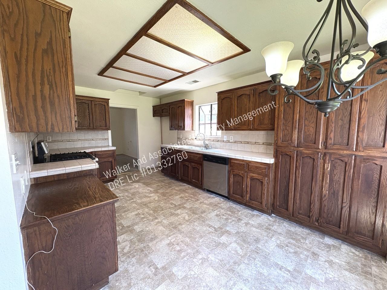 840 Blue Ridge Dr #1 - Photo 7 of 32