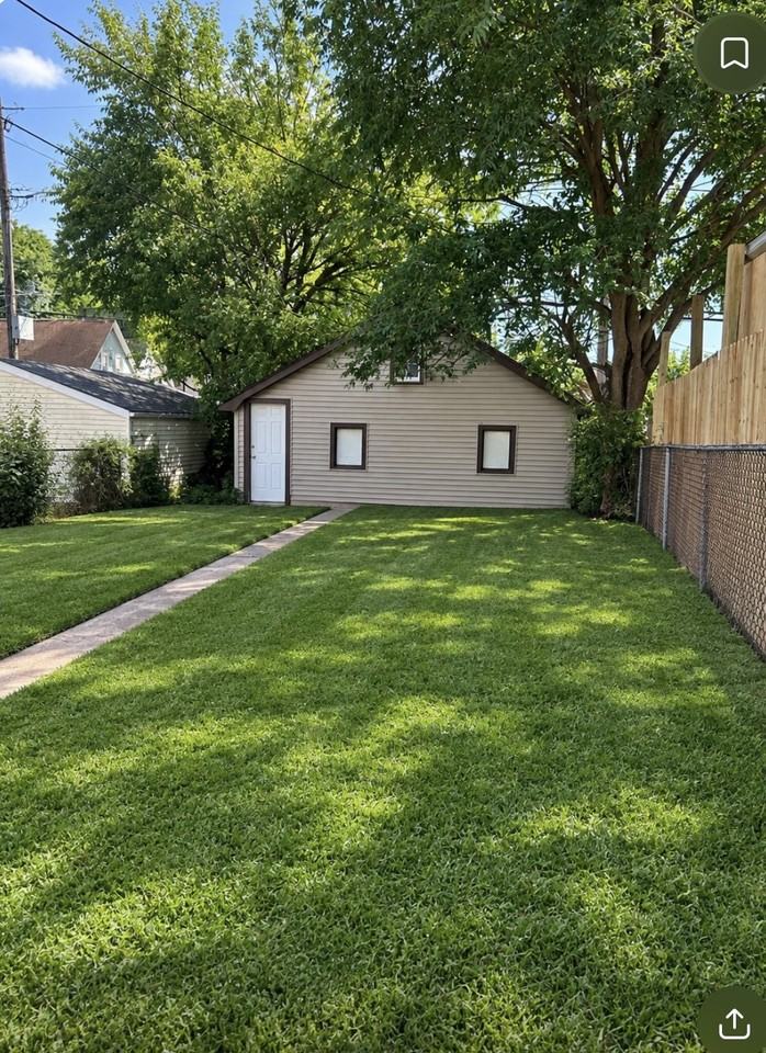 2519 W Becher St - Photo 3 of 7