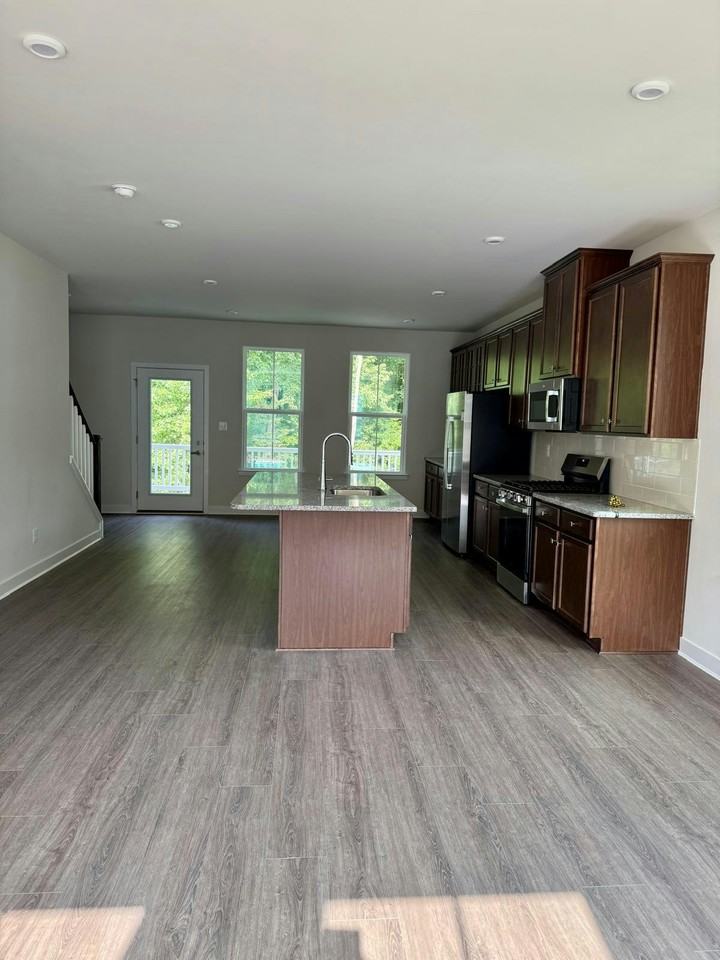 1859 Bergerac Ct - Photo 3 of 31
