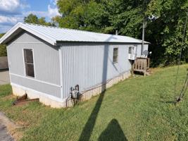 featured image of 207 Rainey St