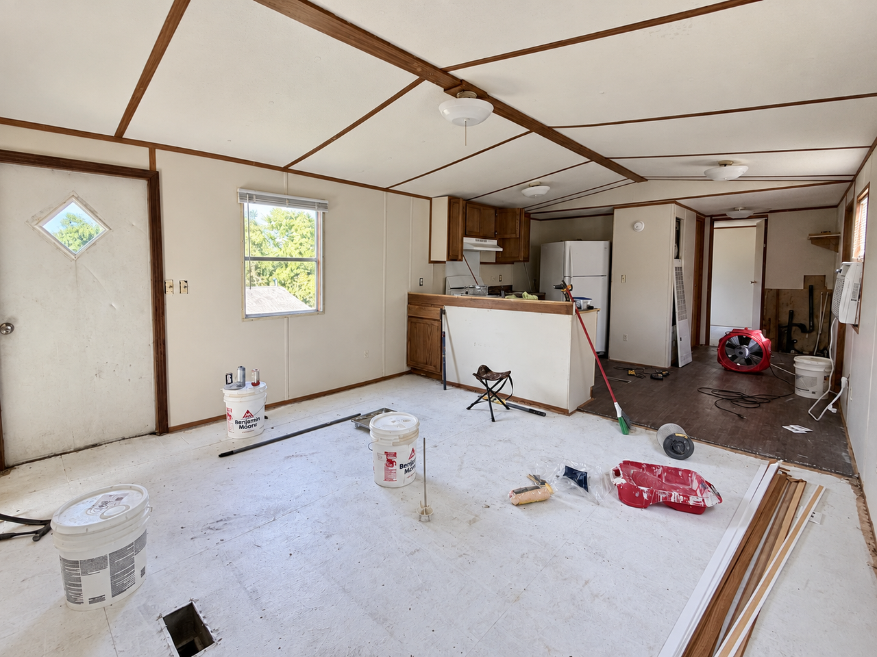 207 Rainey Street - Photo 7 of 8