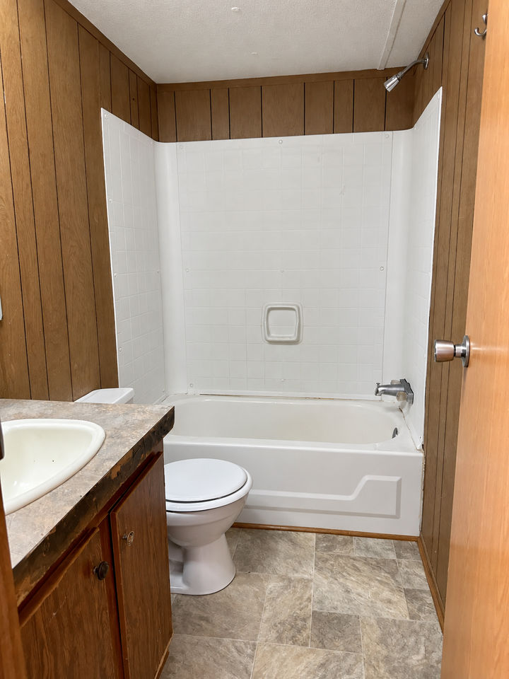 210 Lewis Street - Photo 2 of 13