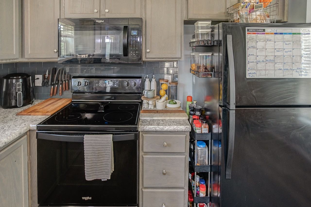 Coachlight Manufactured Home Community - Photo 4 of 19