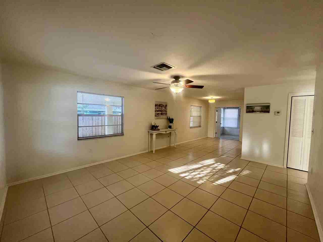 705 Bayou Avenue - Photo 4 of 24