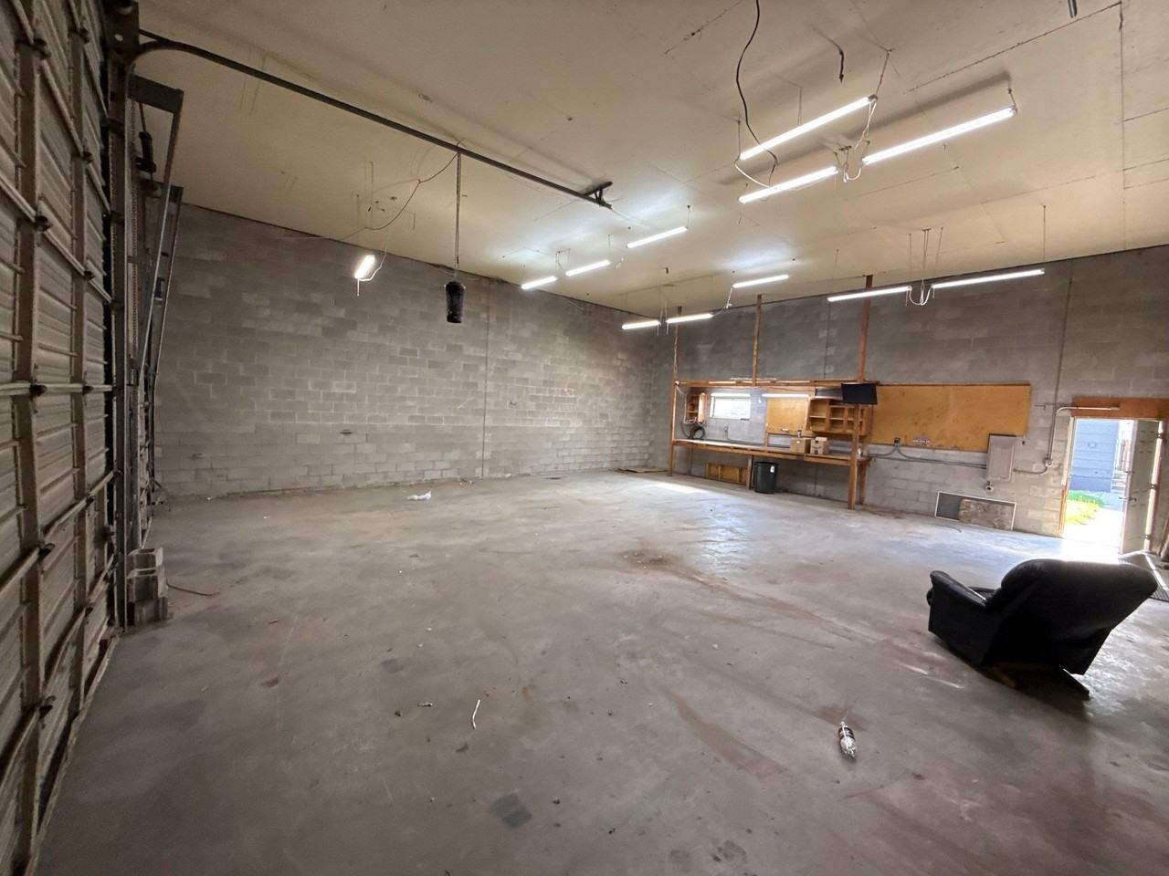 1103 Pierce St - Photo 3 of 5