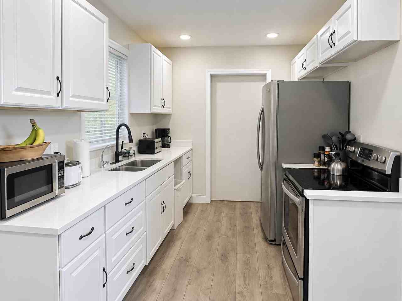 Rosa Ave - Photo 5 of 13