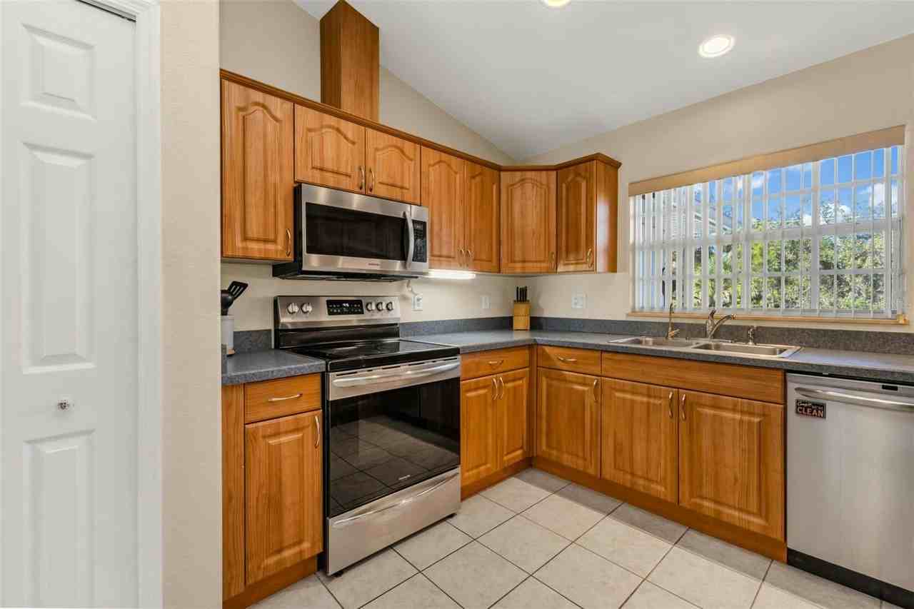 2924 La Tassell Street - Photo 4 of 15