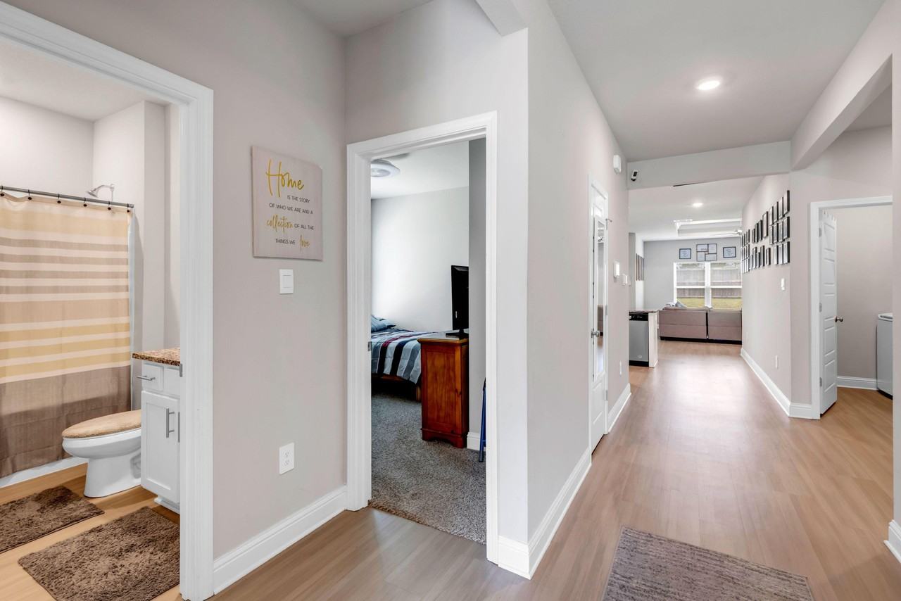 Leeds Ln - Photo 6 of 17