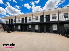 featured image of 1335 Lewis St