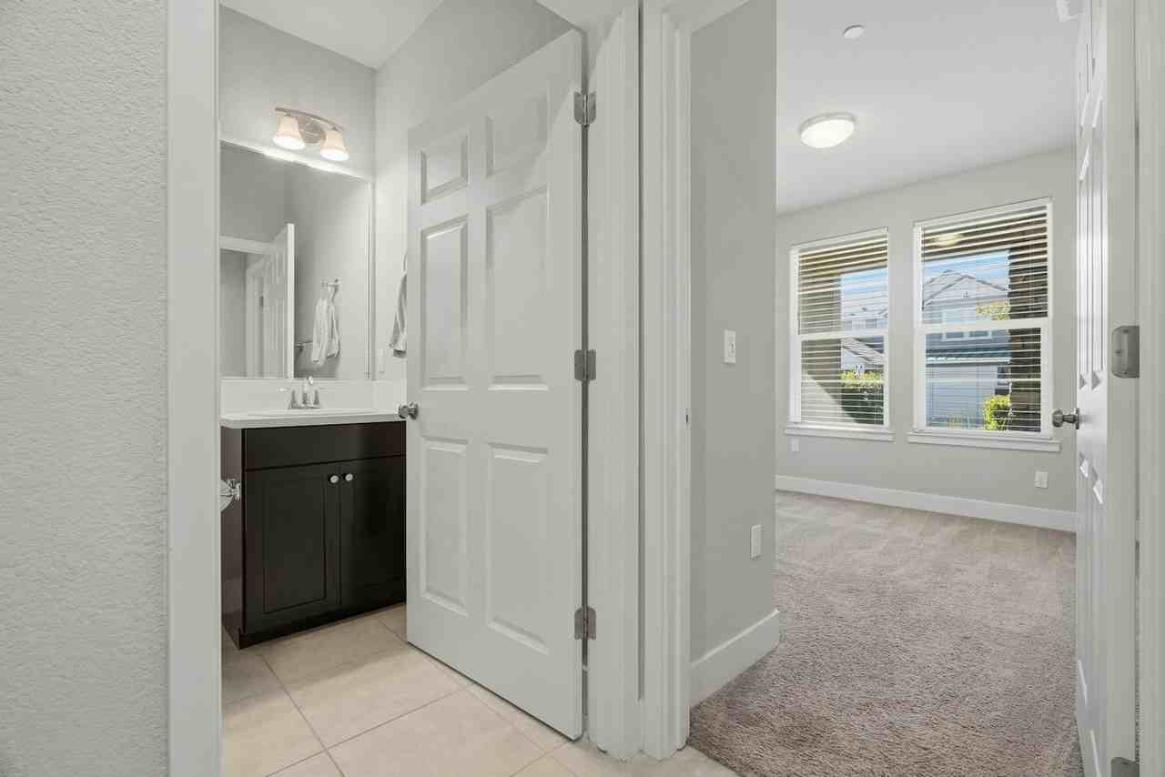 75 W Pasqua Gln - Photo 6 of 45
