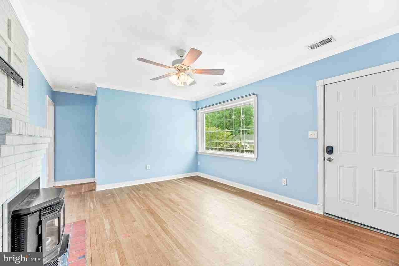 1440 Plateau Rd - Photo 5 of 24