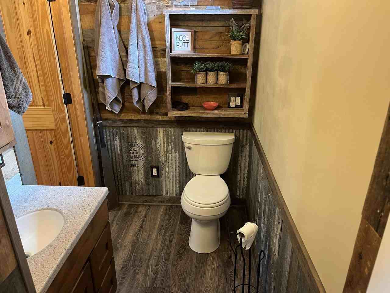 4111 Locust St - Photo 4 of 6