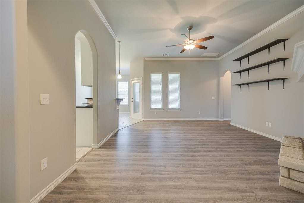 3812 Presidio Cir - Photo 4 of 31