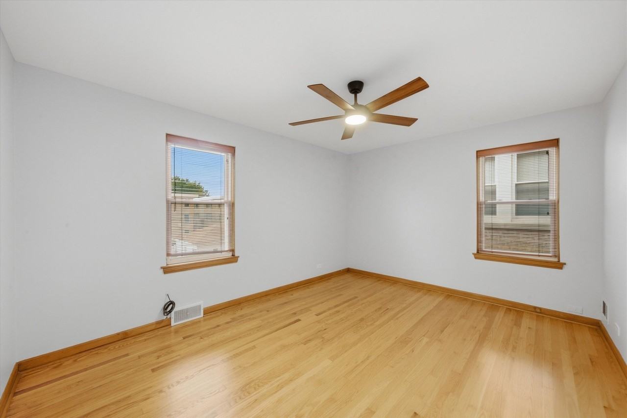 1838 Maple Ave - Photo 6 of 20