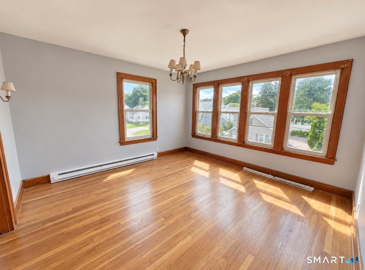 81 Chambers St - Photo 6 of 15