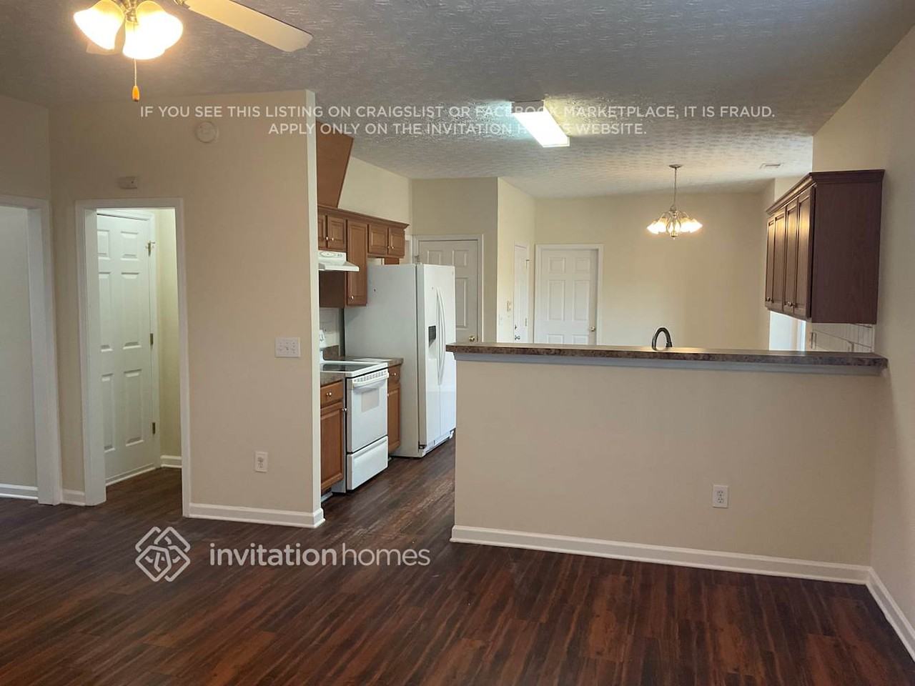 2665 Barkley Manor Dr - Photo 4 of 14