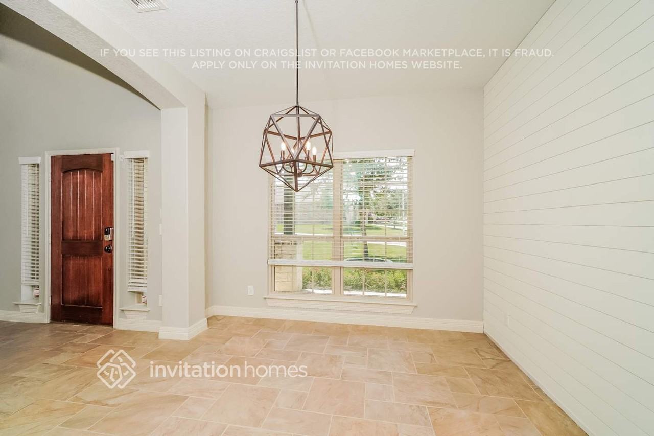 1099 Pelican Pl - Photo 5 of 18