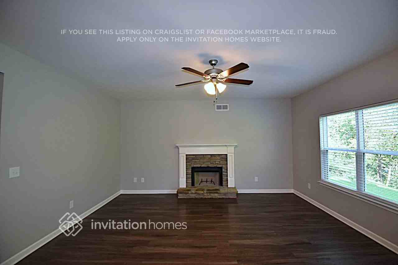 26 Oakbrook Dr Sw - Photo 3 of 20