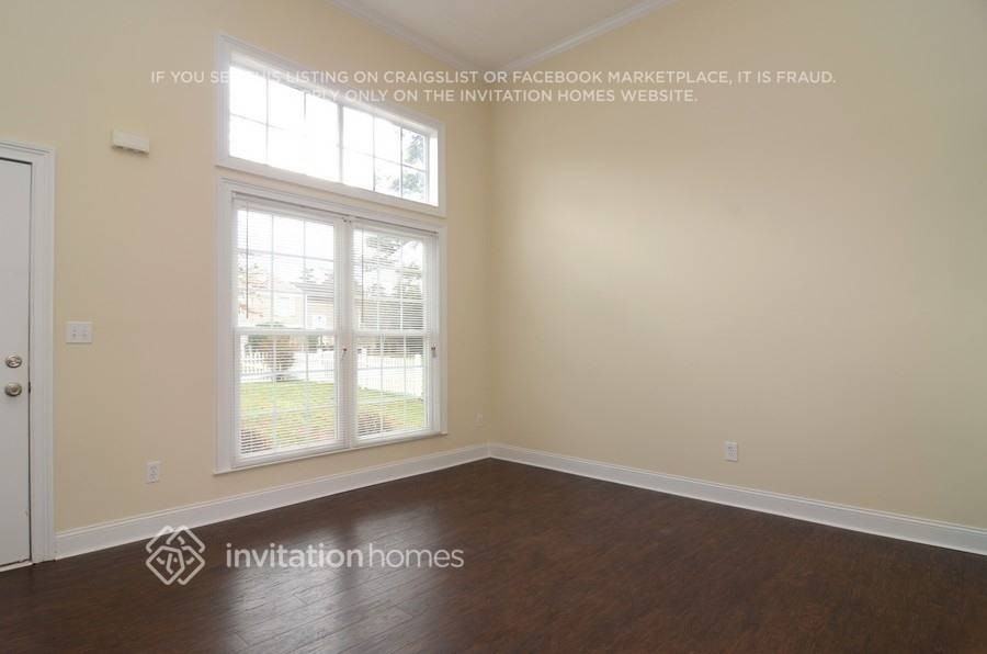 4061 Anvil Ct - Photo 2 of 19