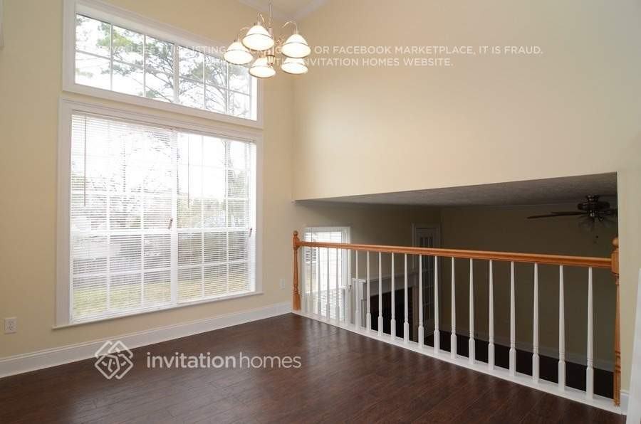 4061 Anvil Ct - Photo 6 of 19