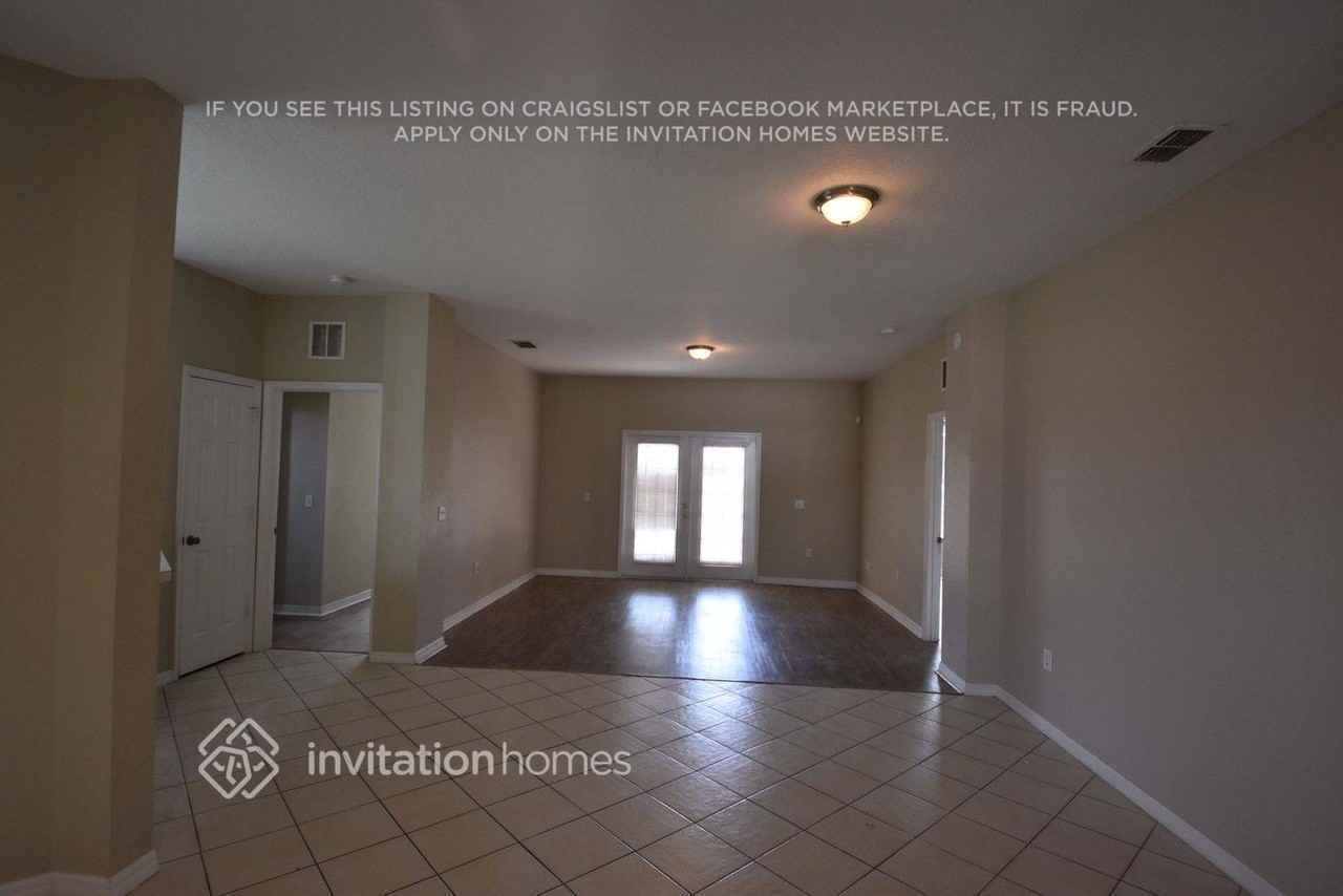 164 Magic Landings Blvd - Photo 2 of 9