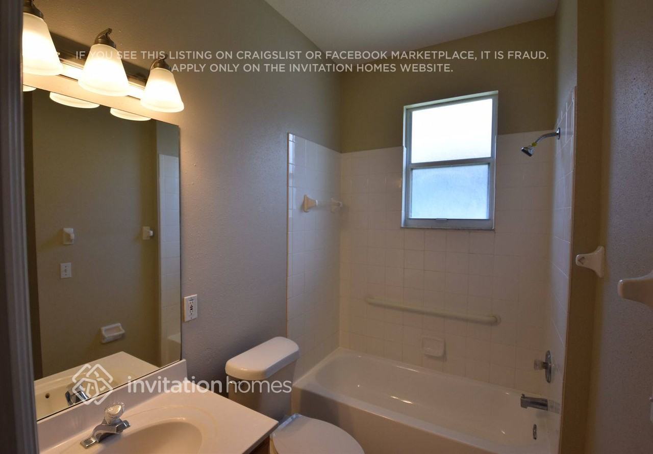 164 Magic Landings Blvd - Photo 5 of 9