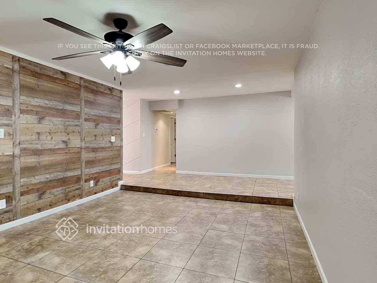 11027 N 46th Ave - Photo 4 of 18
