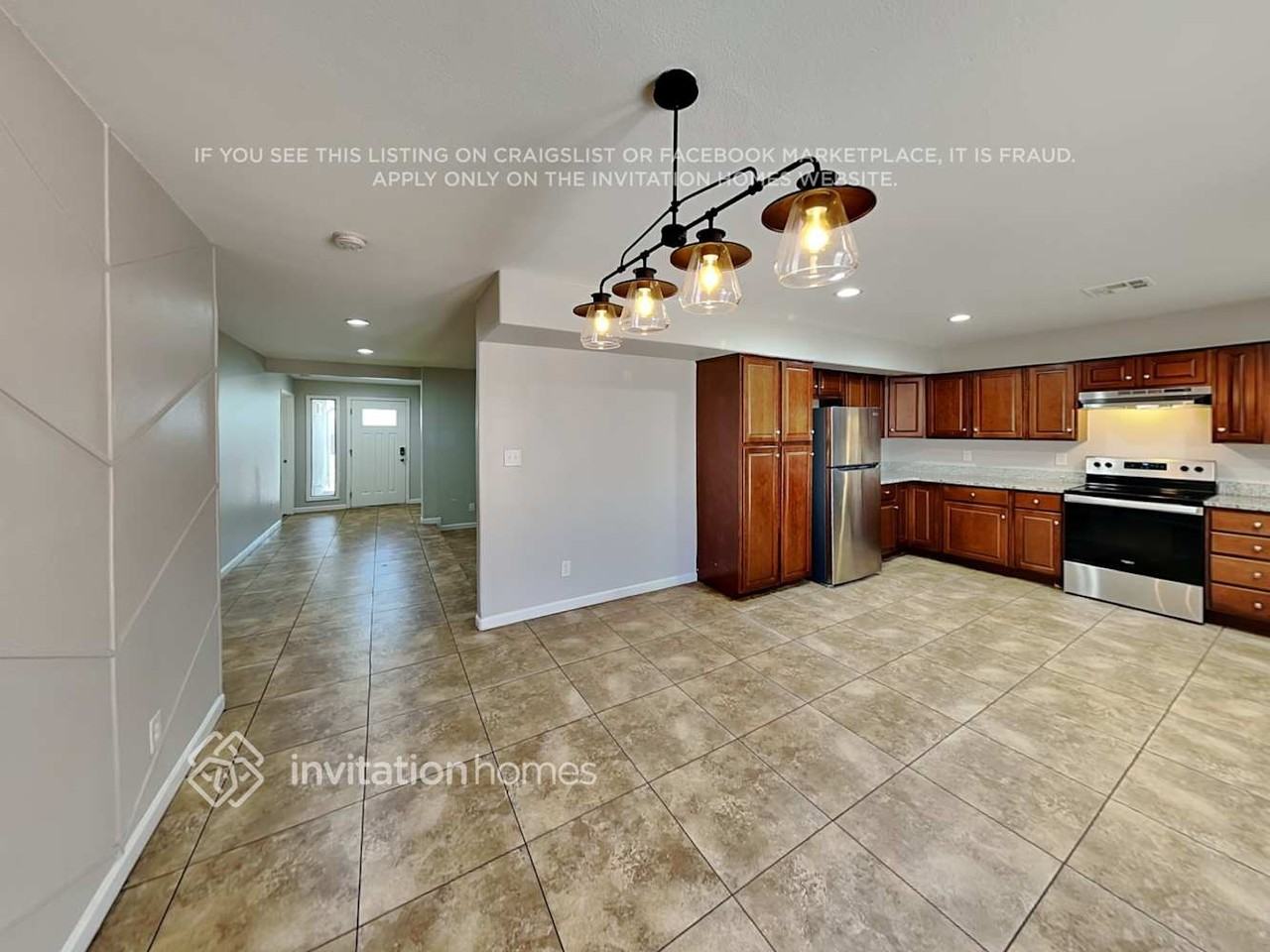 11027 N 46th Ave - Photo 5 of 18