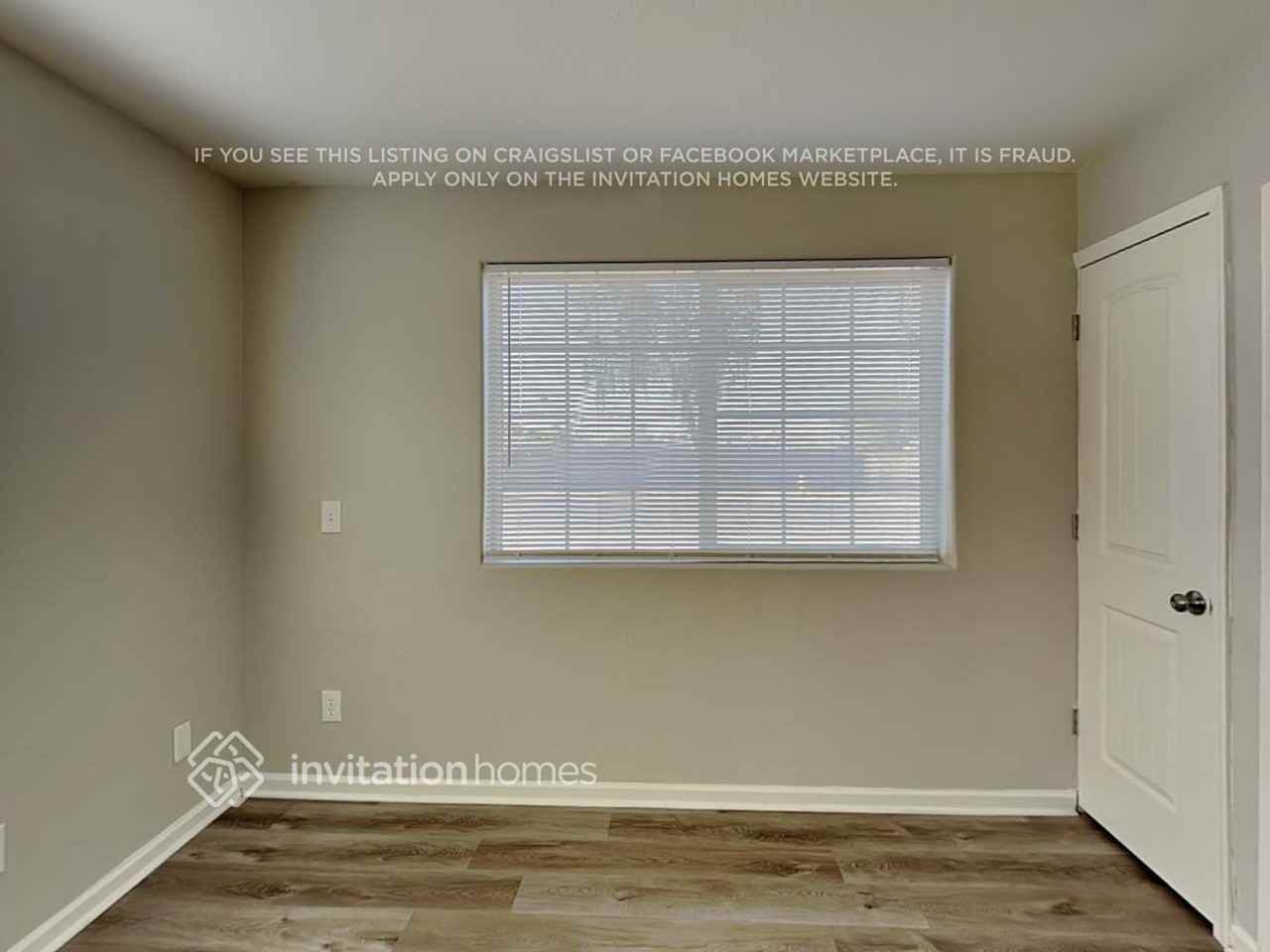 11027 N 46th Ave - Photo 7 of 18