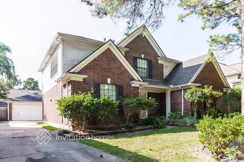 2117 Shadow Bay Cir - Photo 2 of 29
