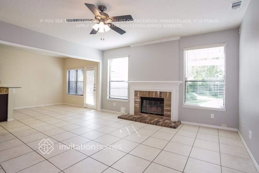 2117 Shadow Bay Cir - Photo 5 of 29