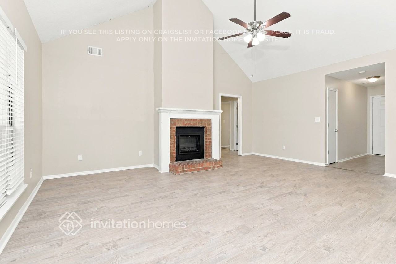 4032 Sharon Woods Dr - Photo 7 of 17