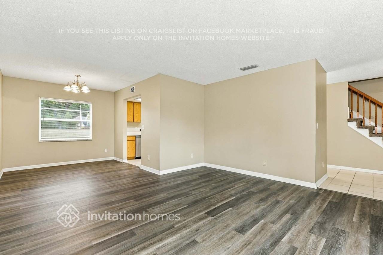 9707 Fox Hollow Rd - Photo 6 of 18