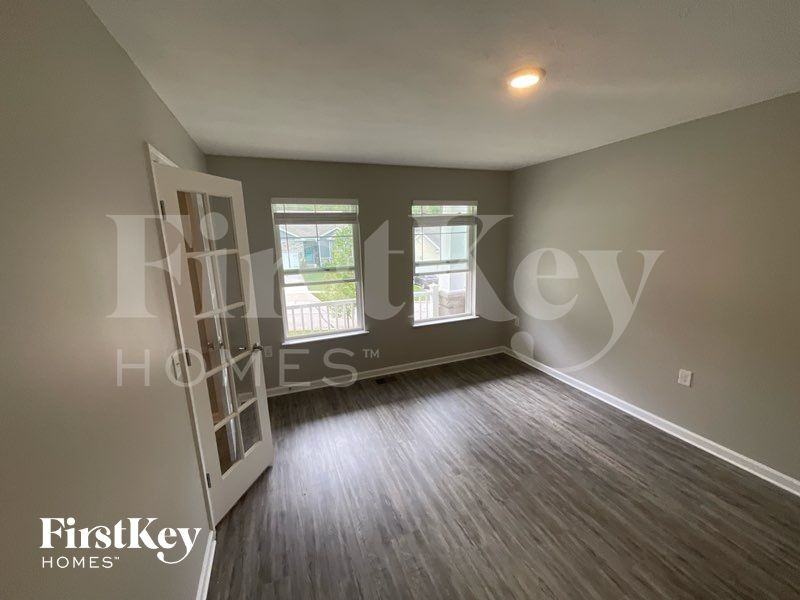 4769 Jessica Suzanne Dr - Photo 3 of 10