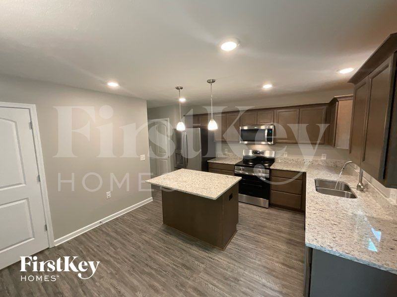 4769 Jessica Suzanne Dr - Photo 4 of 10