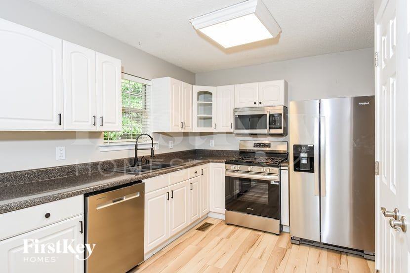 10 Piedmont Ln - Photo 4 of 16