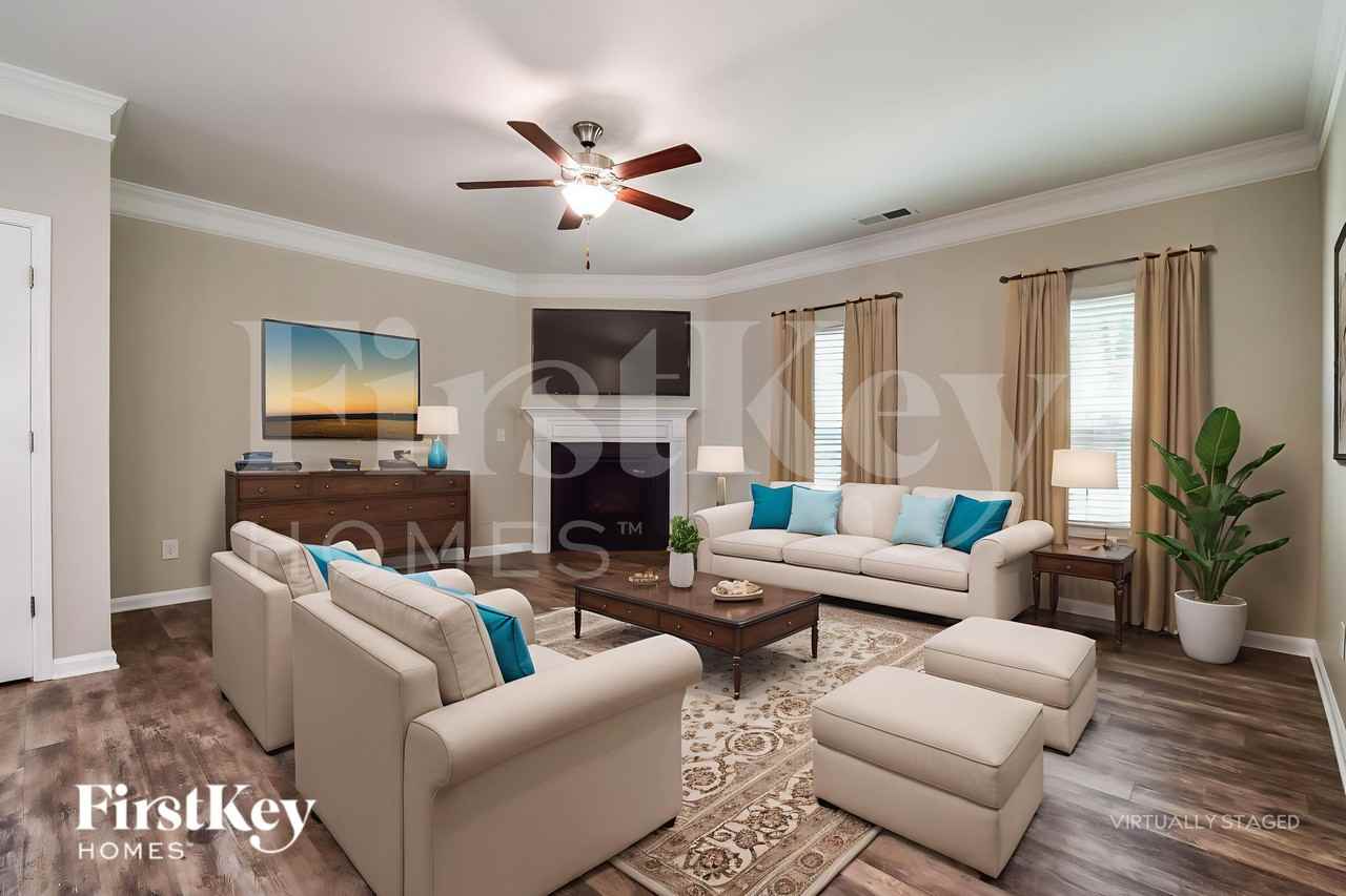230 Hickory Commons Way - Photo 3 of 19