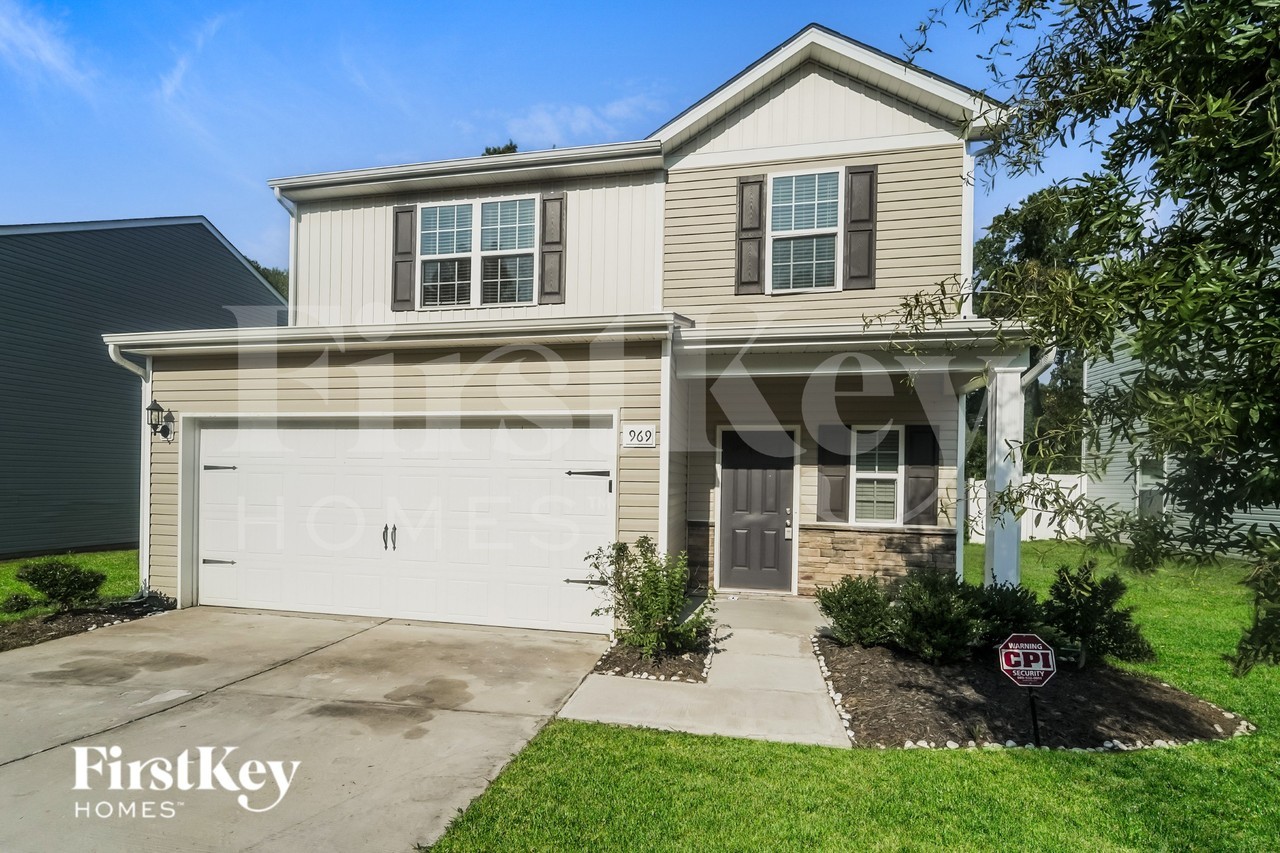 969 Joselynn Dr - Photo 2 of 16