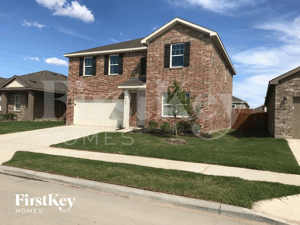 8324 Stovepipe Dr - Photo 2 of 3