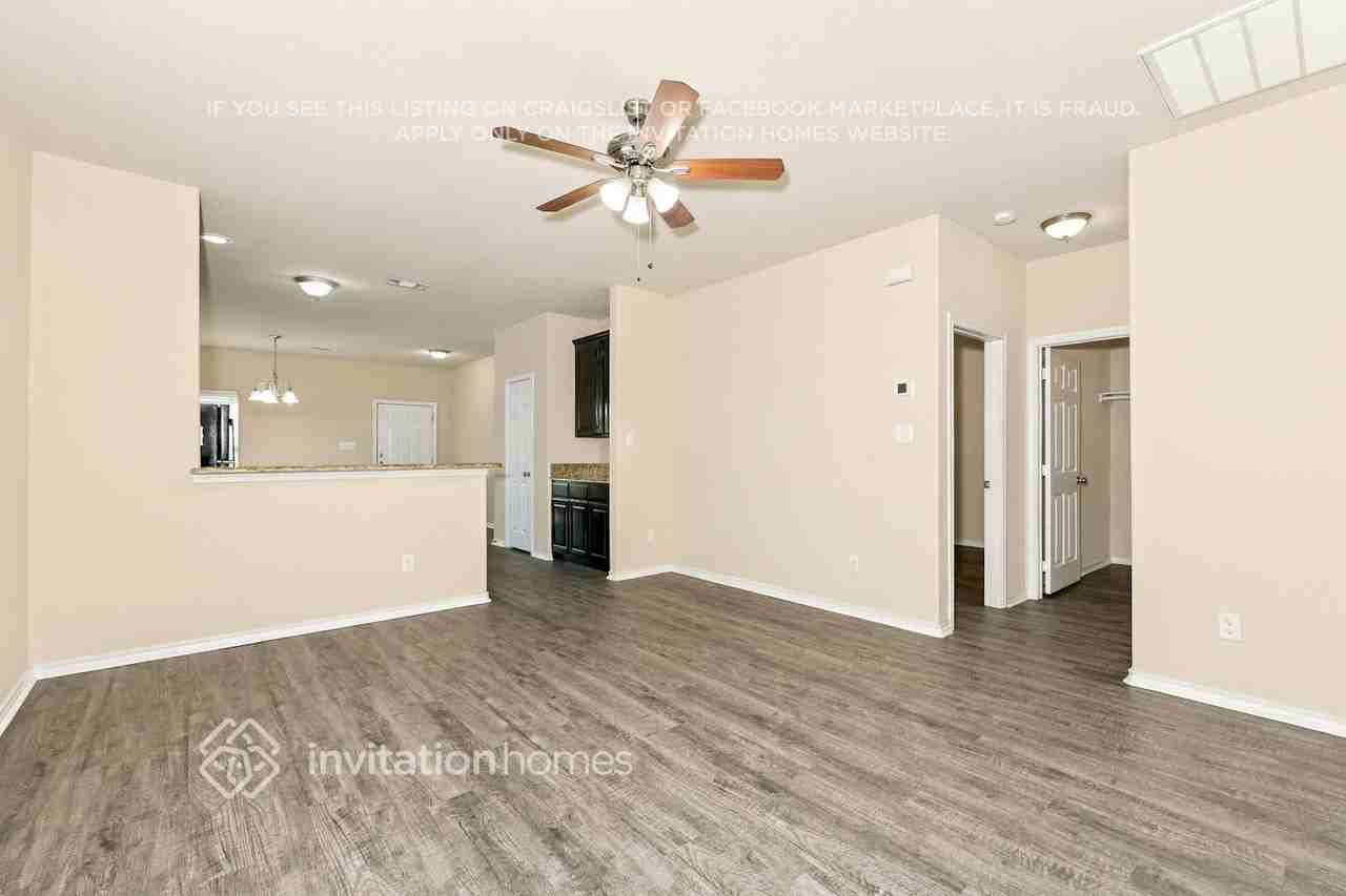 1804 Village Park Trl - Photo 5 of 19