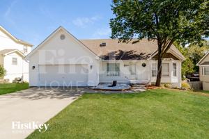 featured image of 8509 N Mcdonald Ave