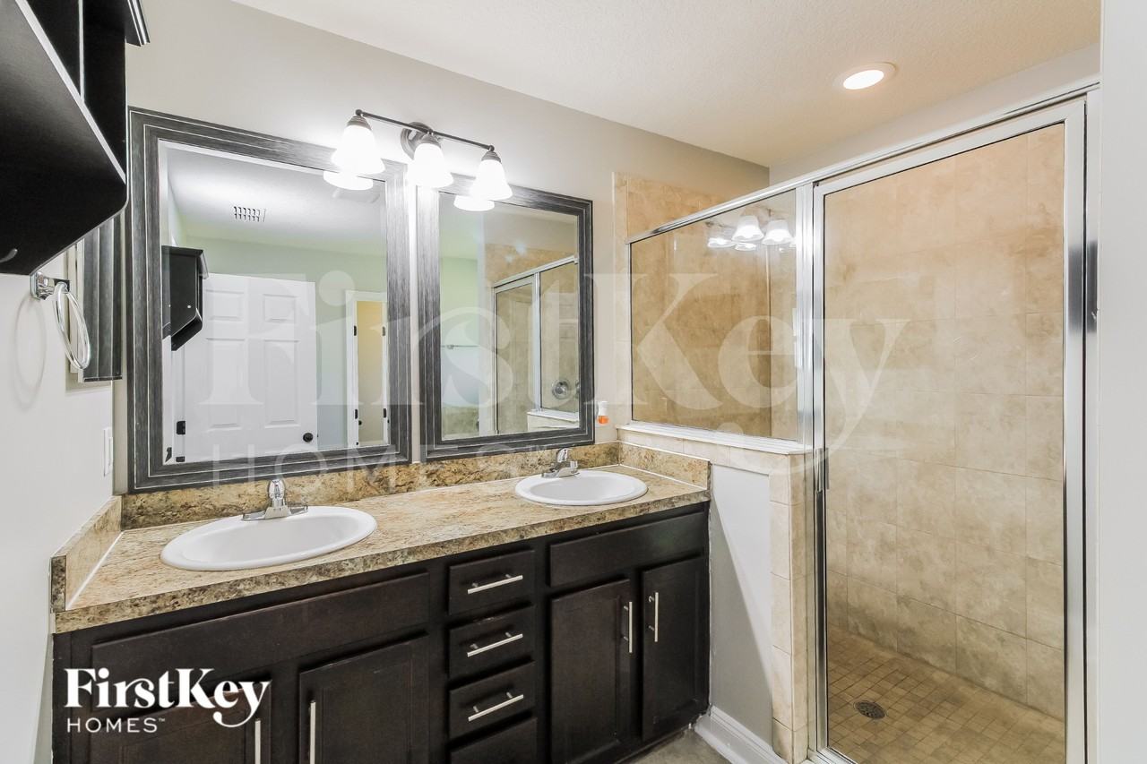 2612 Royal Pointe Dr - Photo 7 of 16