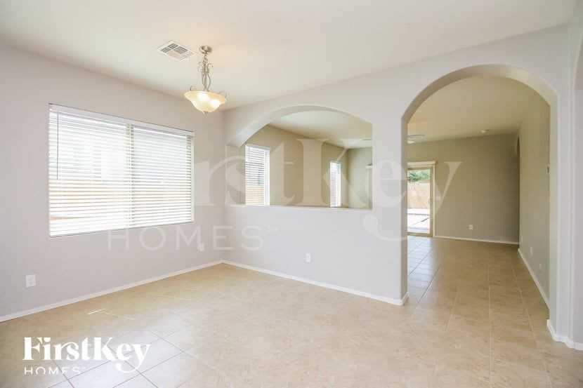 840 E Gold Dust Way - Photo 4 of 15