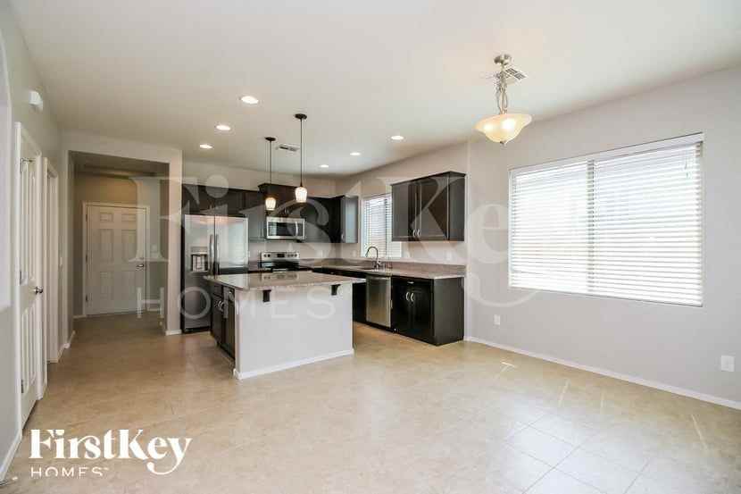 840 E Gold Dust Way - Photo 5 of 15