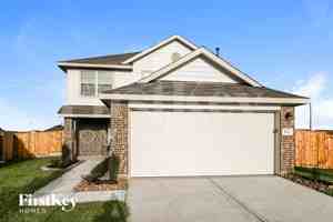 featured image of 302 Pickwick Gardens Ln
