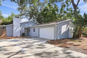 featured image of 424 Crosswinds Dr